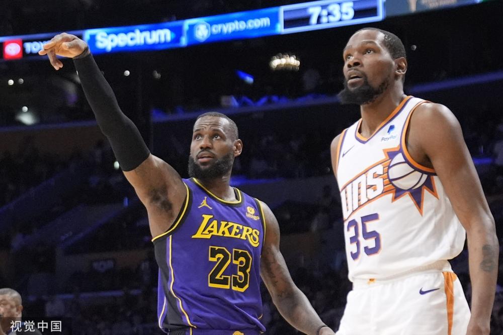 并且具有出 并且具有出