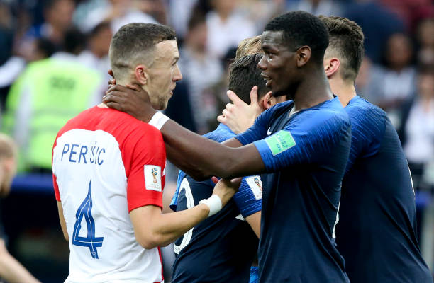 队通过彼此 队通过彼此