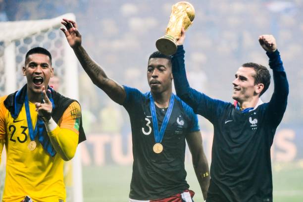 曼即在首战 曼即在首战